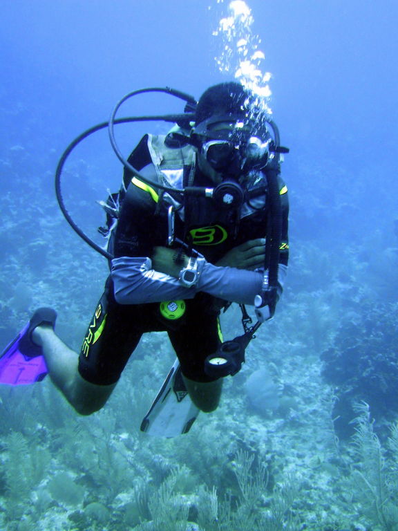 Divemaster underwater